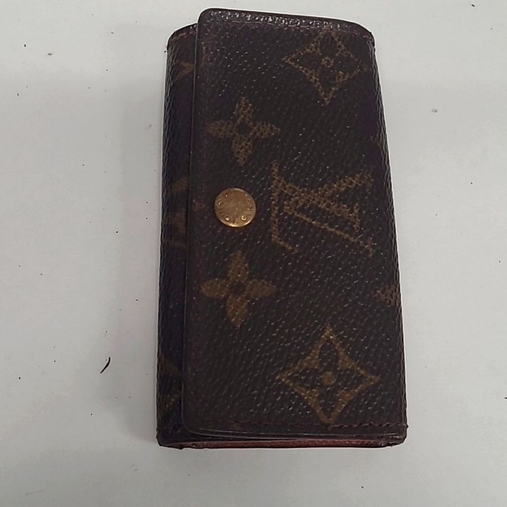 Authentic Louis Vuitton Monogram Keychain Wallet
